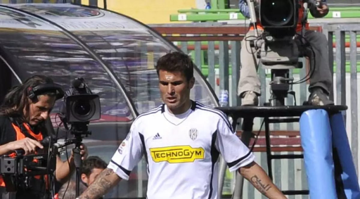 Află de ce s-a dus Mutu cu jalba-n băţ la patronul Cesenei!