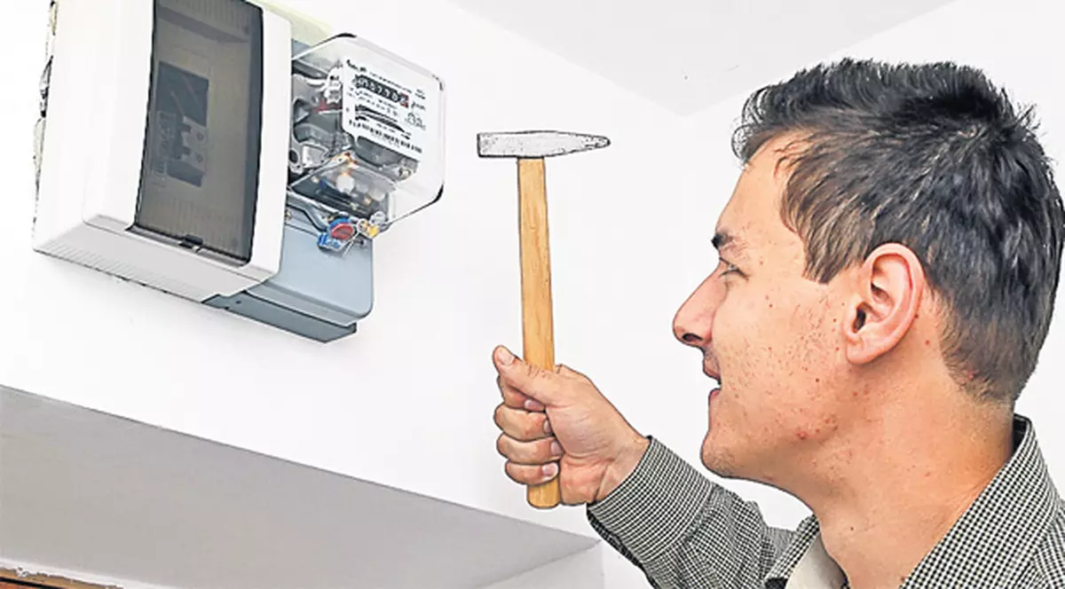 Guvernul şi FMI au stabilit că de la anul rămânem fără tariful social la curent