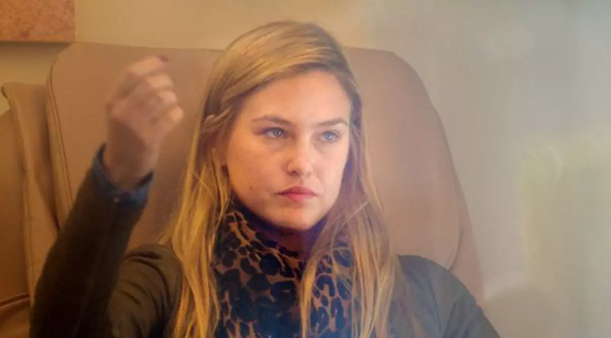 Bar Refaeli, nemachiată și fără Photoshop. Îți place cum arată? | FOTO