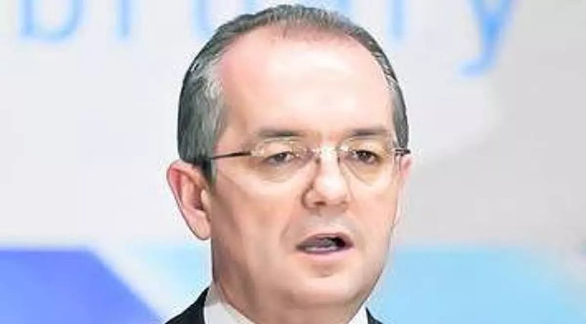 Boc: "Frunzăverde a trădat crezurile pedeliştilor". Liderul PDL, după şedinţa de urgenţă a partidului