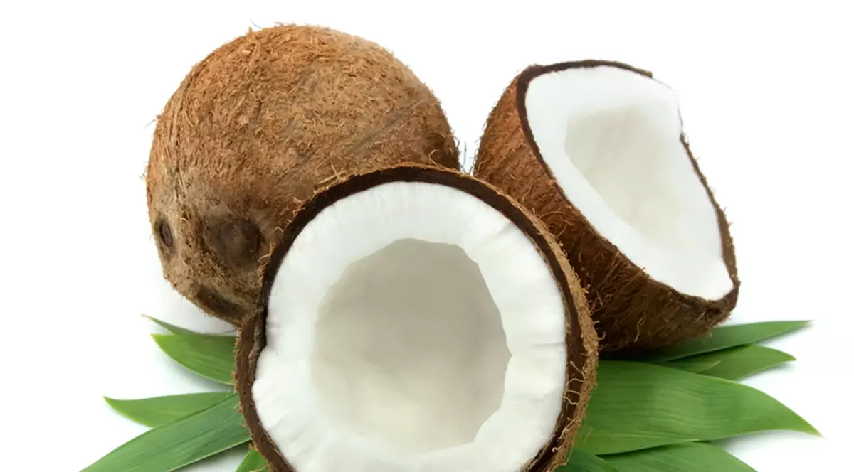 Uleiul de cocos, aliatul frumuseţii