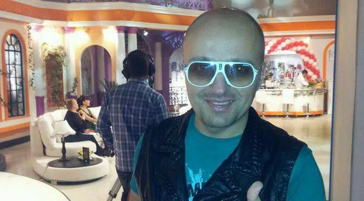 Impresarul Lucian Ionescu despre Costi Ioniţă: “Pe vremuri o bătea pe maică-sa! Îi mai scăpa câte un pumn în gură”‘