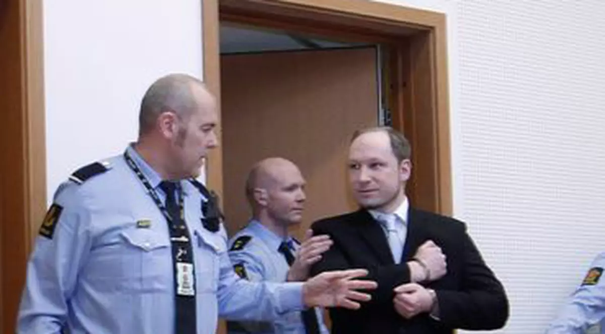 Îţi vine să crezi? Breivik ar putea sta doar 21 de ani în puşcărie