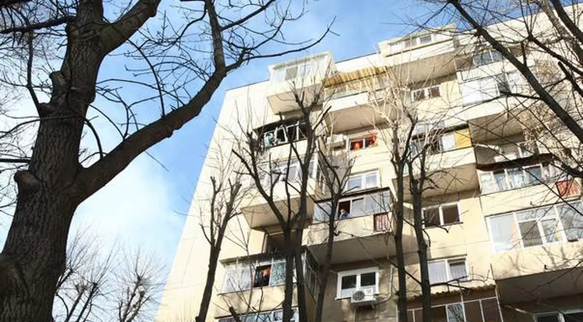 Mezina familiei din Capitală al cărei apartament a sărit în aer a scăpat pentru că era la vecini