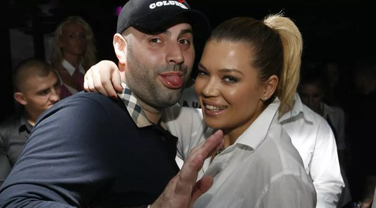 Gina Pistol: "Nicola mă ajută să trec peste despărţirea noastră"