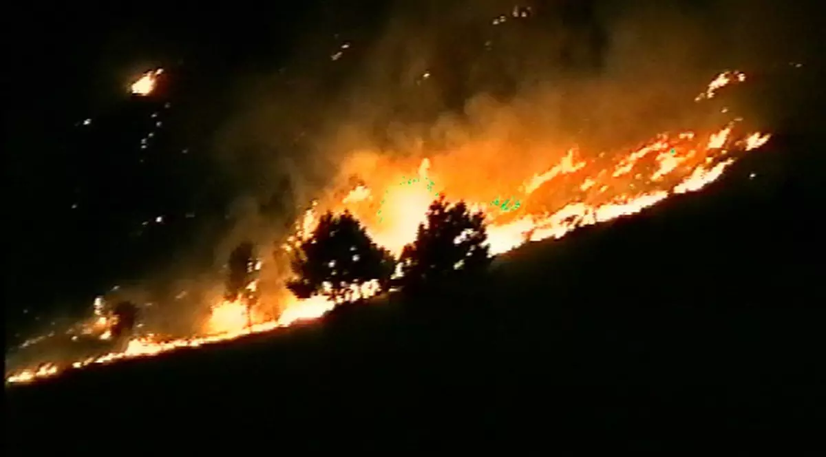 Pompierii suceveni au avut un weekend încărcat: 20 de incendii în două zile!