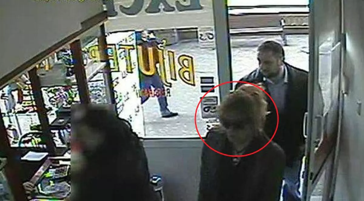 EXCLUSIV/Jaful de 100.000 de euro - Unul dintre angajaţi: "Poliţia ne-a zis să ţinem casa de schimb valutar deschisă" 