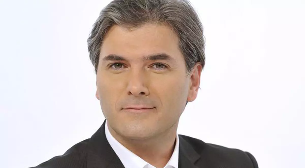 MIRCEA RADU dezminte: Afirmaţia "SUNT GAY" nu îmi aparţine