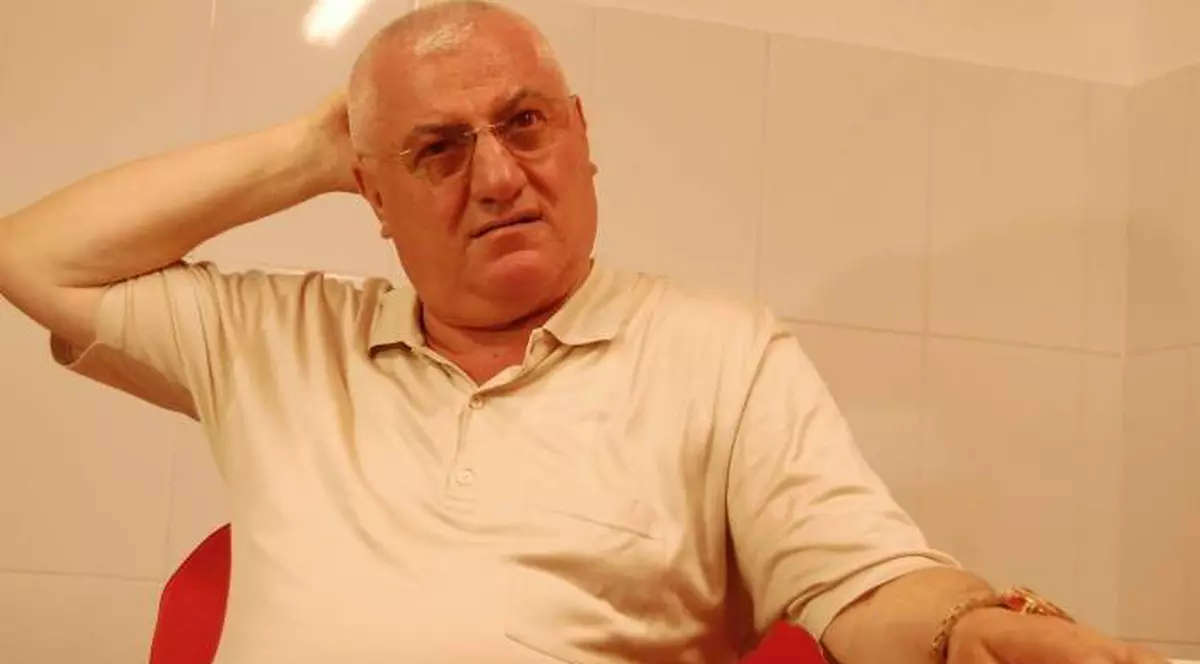 Dumitru Dragomir l-a ironizat pe fostul ofiţer de presă al Ligii Profesioniste de Fotbal. Vezi ce post i-a oferit după ce l-a dat afară.