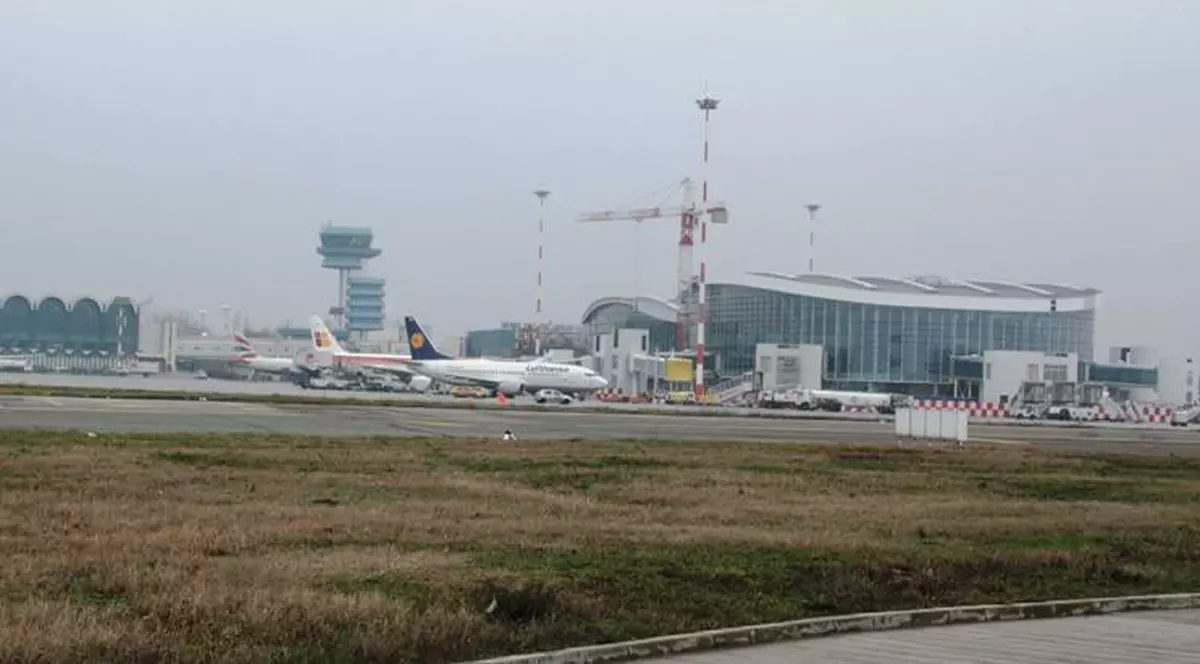 Mai multe curse RATB către Aeroportul Otopeni