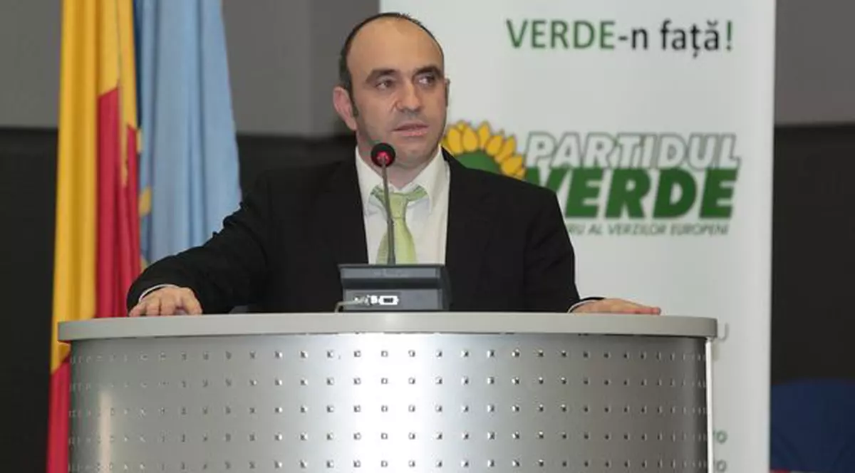 EXCLUSIV | Liderul verzilor ecologişti Ovidiu Iane cere demisia lui Laszlo Tokeş din Parlamentul European. Vezi de ce!