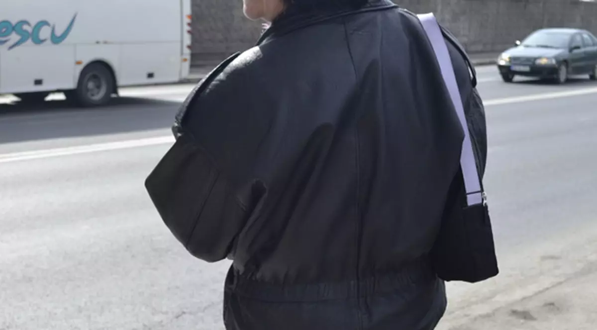 Se prostituează la 50 de ani! | FOTO