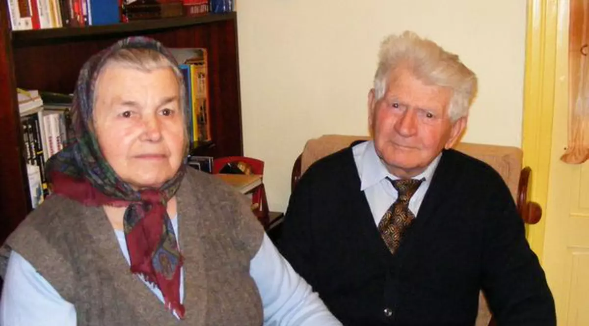 Familia Băsescu obişnuia să petreacă Paştele la bunicii din Suceava