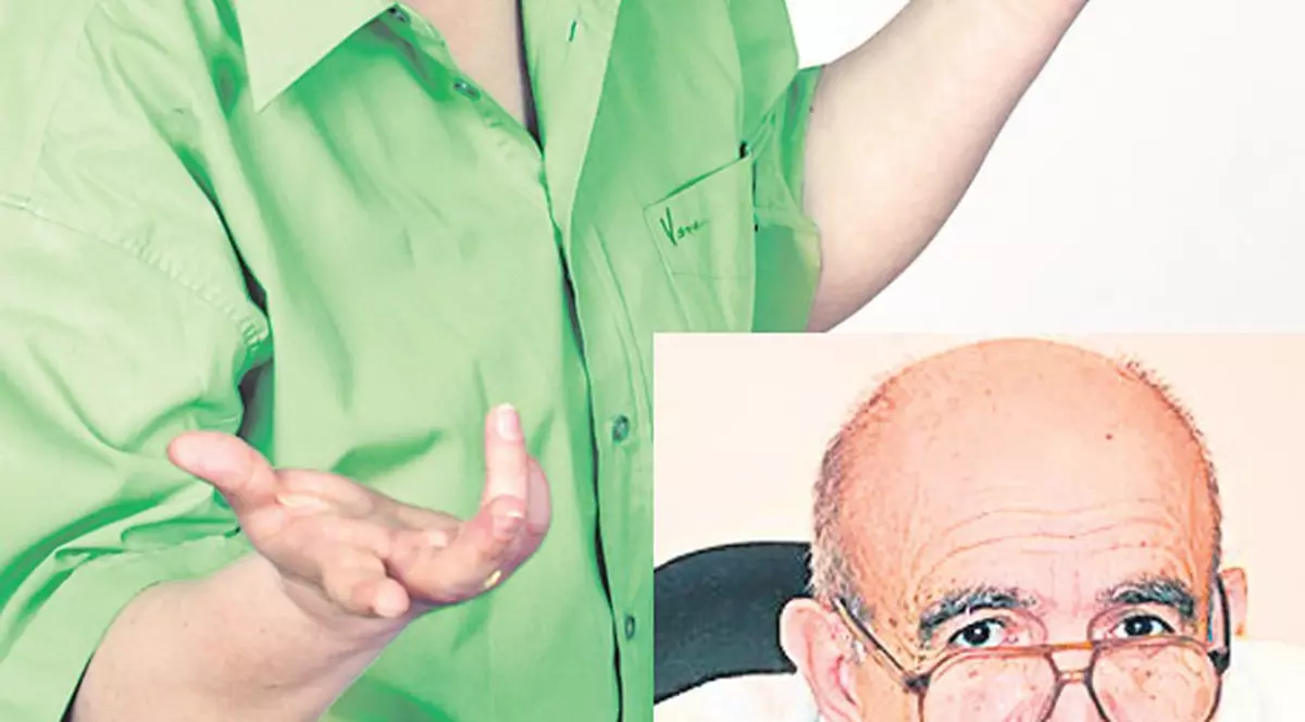 Teo Trandafir nu e la prima nuntă. A mai fost măritată cu un aviator