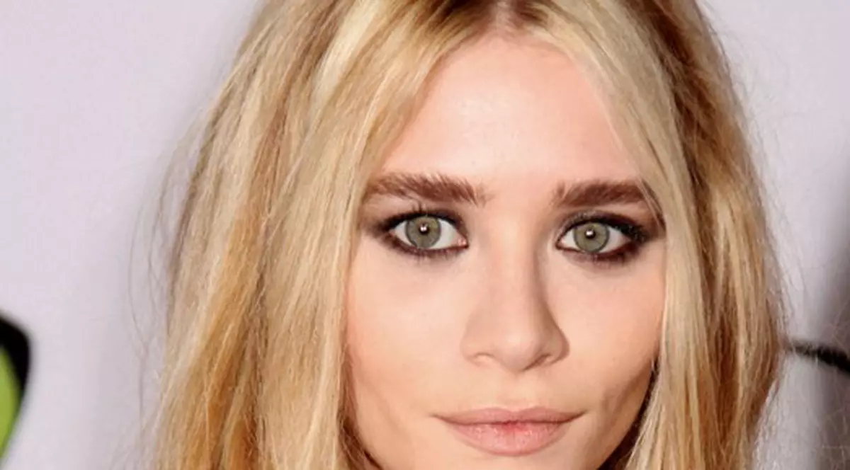 Are 25 de ani, este celebră şi milionară, însă renunţă la cariera de actriţă. Vezi motivele pentru care Ashley Olsen nu mai vrea la Hollywood!