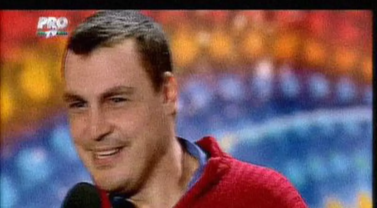 Românii au talent | Îți vine să crezi? A tradus ”Trandafir de la Moldova” în engleză și merge mai departe