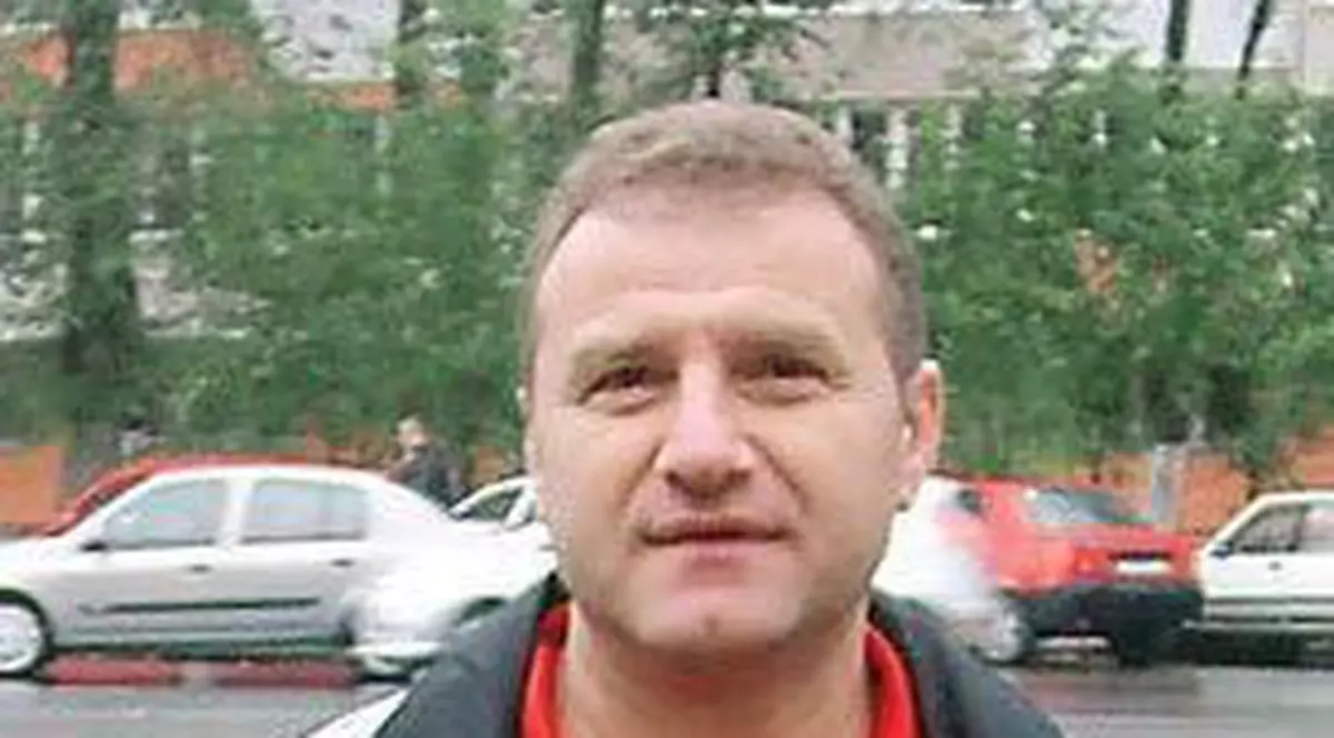 Primiţi cu Ursu? Vezi cine stă pe banca Universiţăţii Cluj