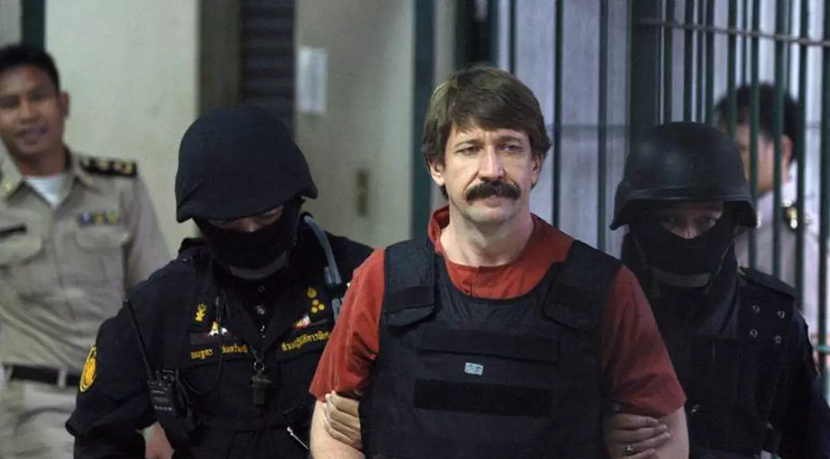 Procurorii americani cer închisoare pe viaţă pentru cel mai mare traficant de arme, Viktor Bout, care voia să opereze și la București