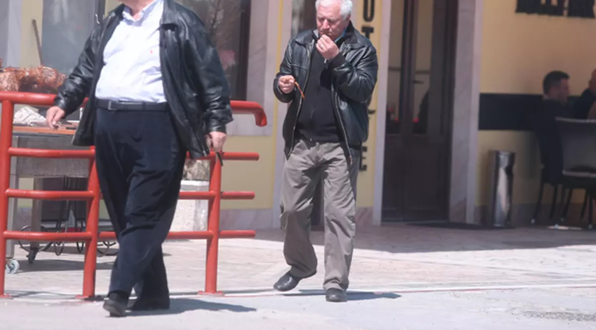 Clanul Becali, berbecuţ la proțap, în stradă. Vezi ce au făcut vedetele de Paşte | FOTO