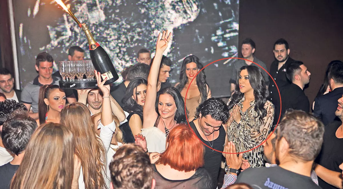 Weekend nebun pentru vedetele din România / Pepe, chef cu Raluca în club!