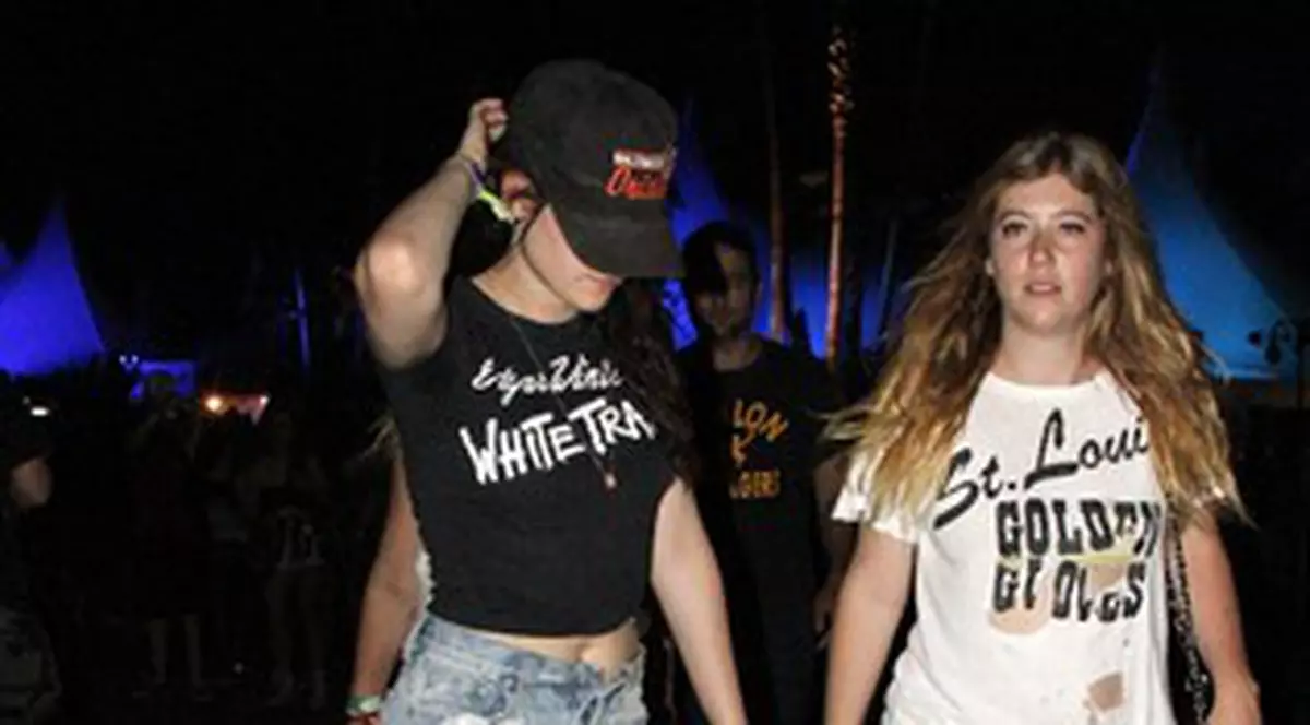 Surpriză de proporţii! Designerii o ocolesc datorită imaginii ei NEGLIJENTE şi SLINOASE, însă a fost aleasă CEA MAI BINE ÎMBRĂCATĂ femeie din lume! FOTO