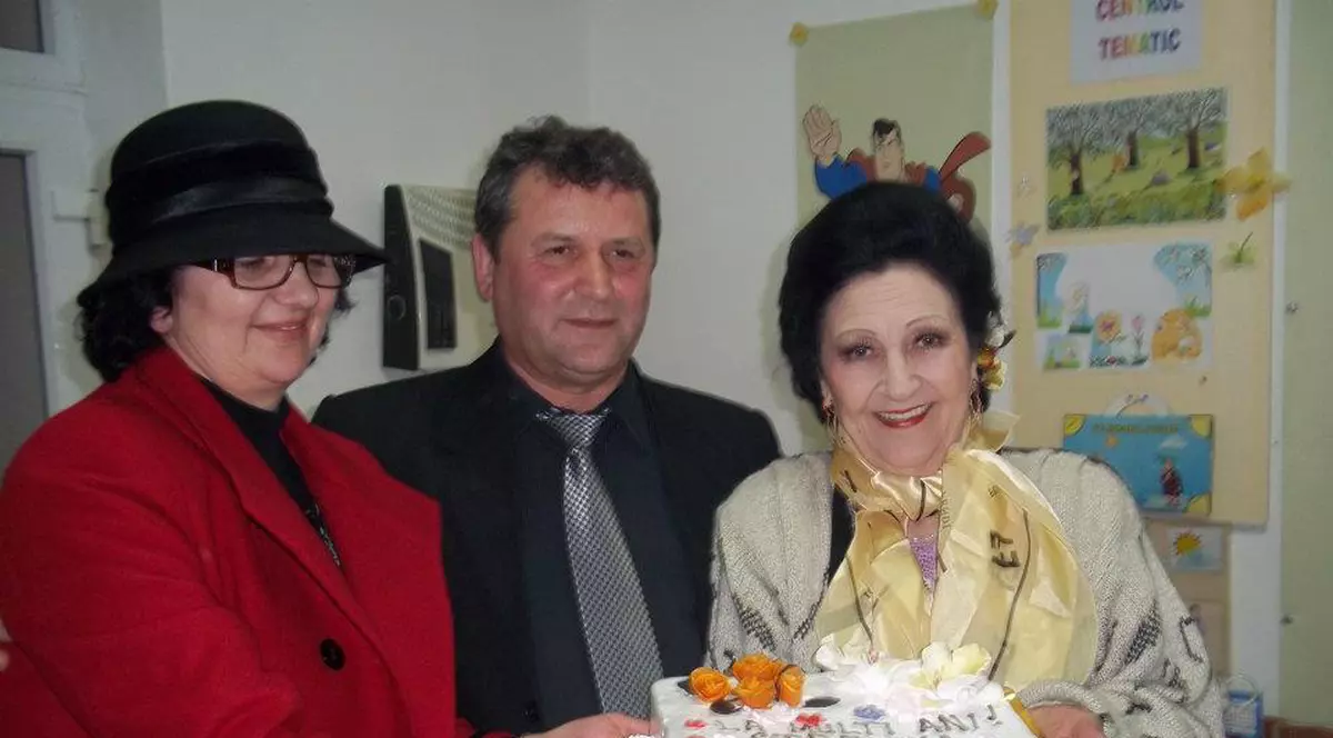 Ştefania Rareş a împlinit 50 de ani de la primul său spectacol