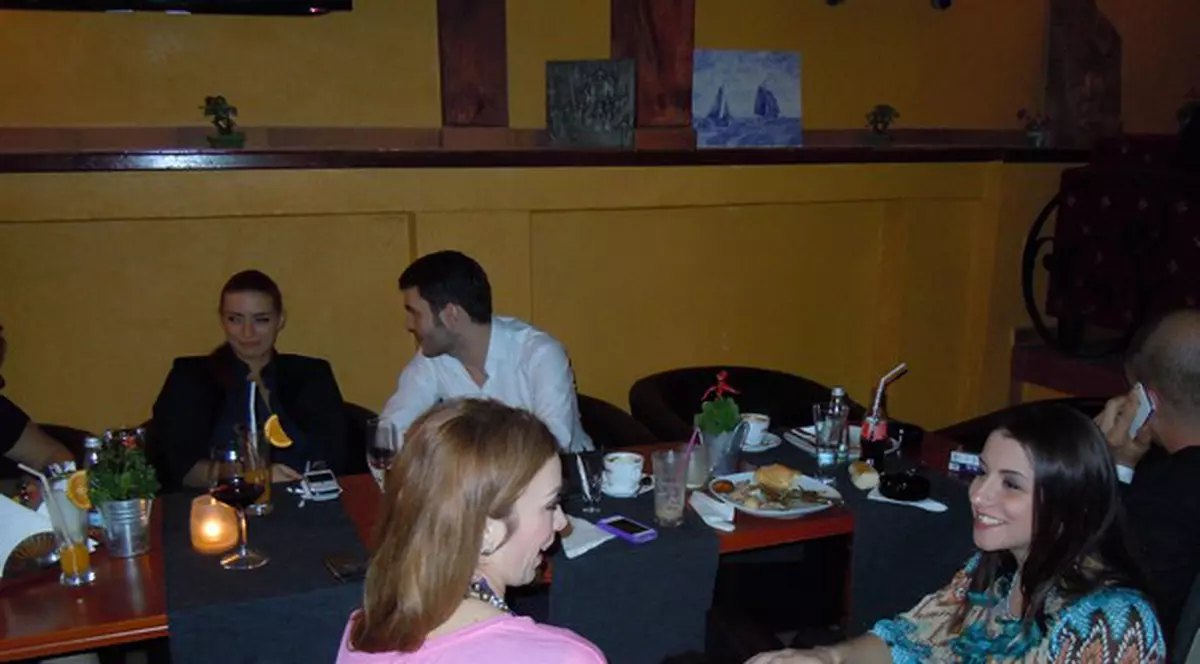 Betty Stroe, de ce îţi neglijezi iubitul? | FOTO