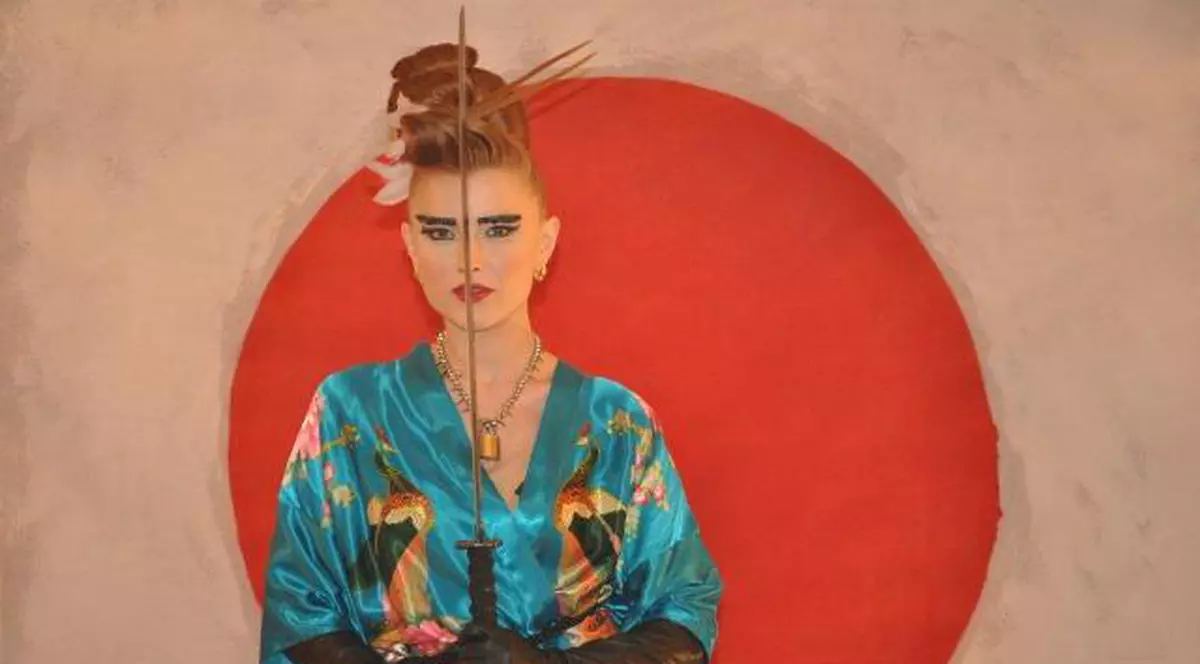 Iat-o pe Elena Gheorghe aşa cum nu ai mai văzut-o! FOTO