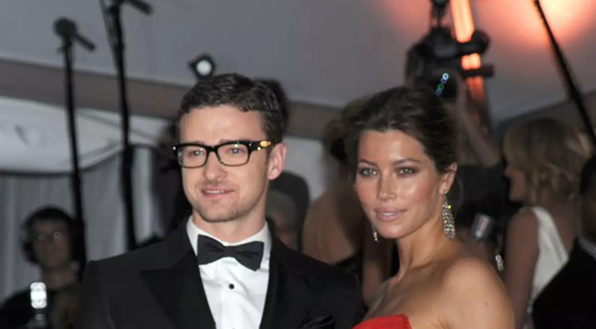 Până la urmă soacra a avut câştig de cauză! Jessica Biel şi Justin Timberlake vor face nuntă mare