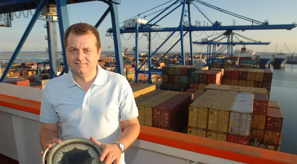 Încă un senator trimis în judecată. Mircea Baniaş, acuzat de trafic de influenţă