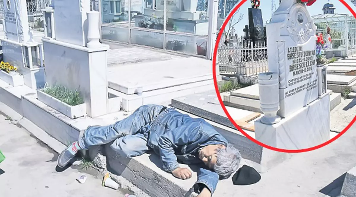 A adormit, în cimitir, lângă mormântul mamei lui Traian Băsescu