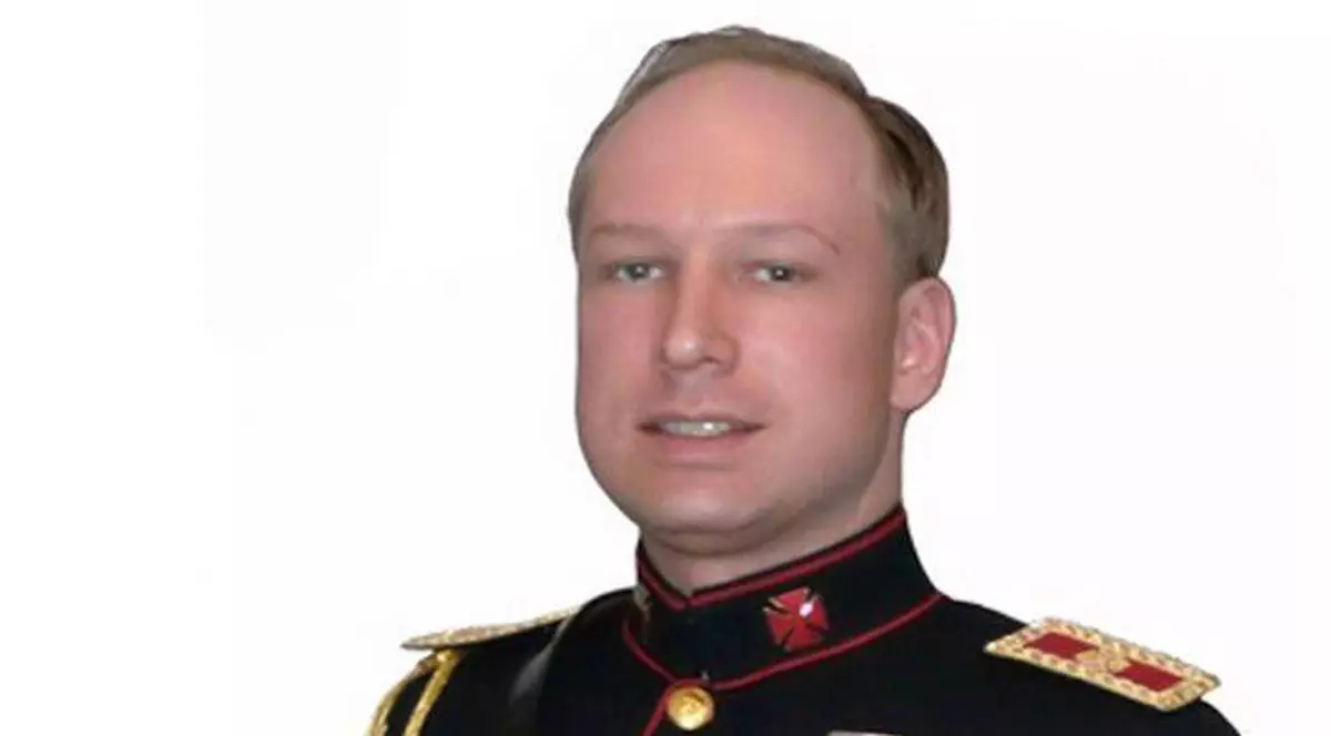 Monstrul din Norvegia, care a ucis, în 2011, 77 de persoane, inclusiv o româncă, a primit ameninţări cu moartea