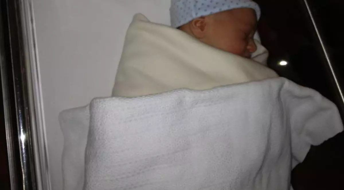 Walter Zenga, tătic pentru a cincea oară! Iată prima poză cu copilul | FOTO