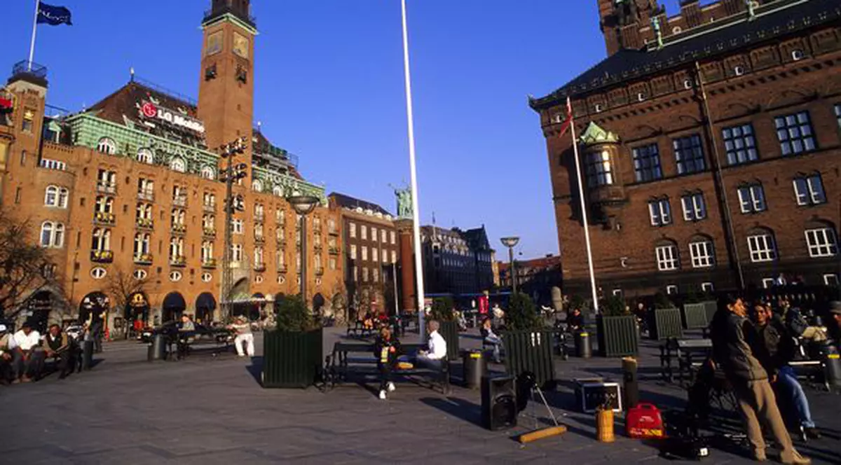 Ţara cu cei mai fericiţi locuitori din lume este...