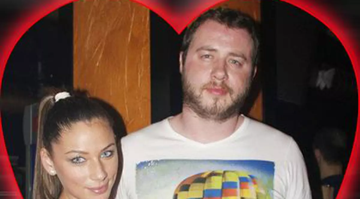 Roxana Vancea chiar are o relaţie cu cameramanul Puberu? | VIDEO