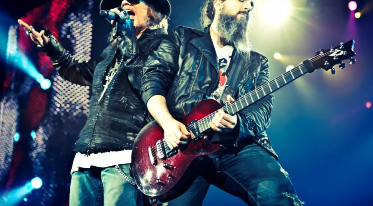 GUNS N’ ROSES va susţine un recital de peste două ore la Tuborg Green Fest