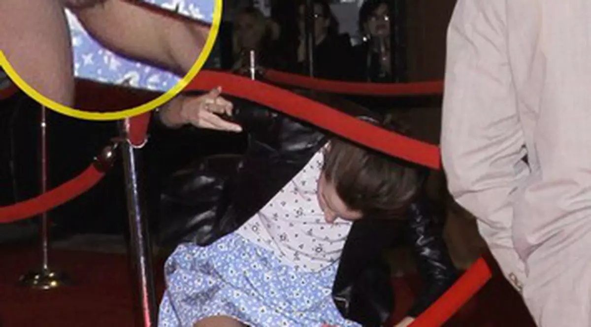 Magie à la Harry Potter! Emmei Watson i s-a văzut păsărica | FOTO