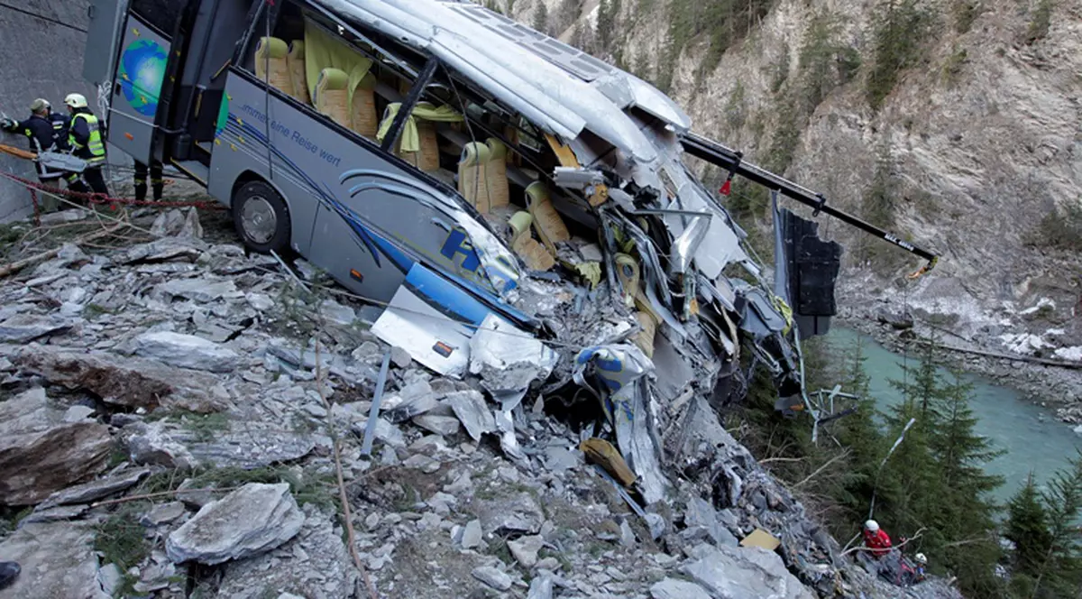 Tragedie în Argentina! Accident de autocar soldat cu peste 10 morţi şi 50 de răniţi