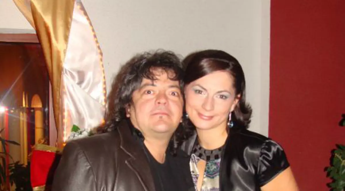 Leo Iorga lansează ”După ani şi ani”, omagiu trupei sale de suflet, Compact