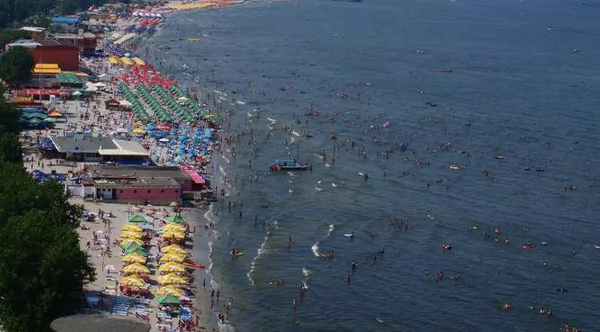 Românii nu se lasă! Vor petrece de 1 mai tot pe litoralul românesc