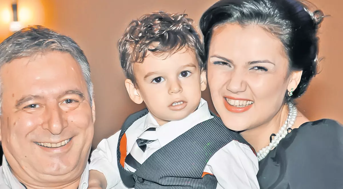 Mădălin Voicu voia o fetiţă, aşa că s-a bosumflat când medicii i-au dat vestea: va avea tot băiat!