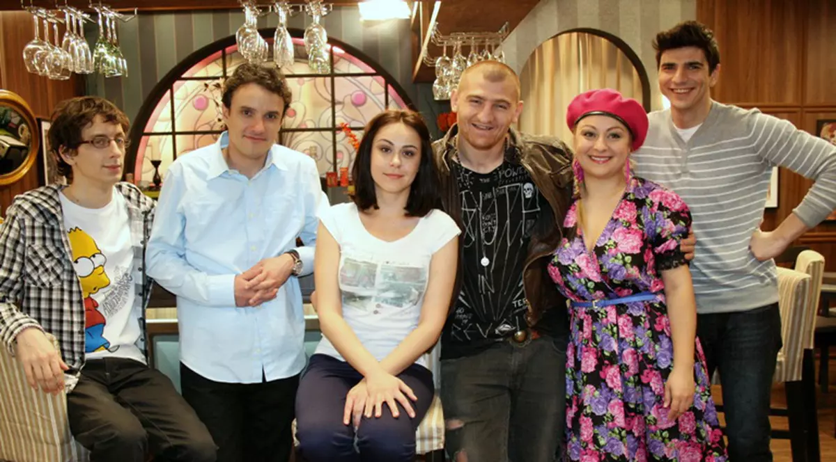 Cătălin Moroşanu, din ringul de luptă pe platourile de filmare de la Prima TV. Urmăriţi-l în emisiunea “Mondenii” luni, 23 aprilie, de la ora 20:30  