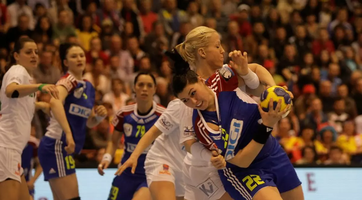 Dan Petrescu: ”Oltchim e ca FC Barcelona, de pe altă planetă”