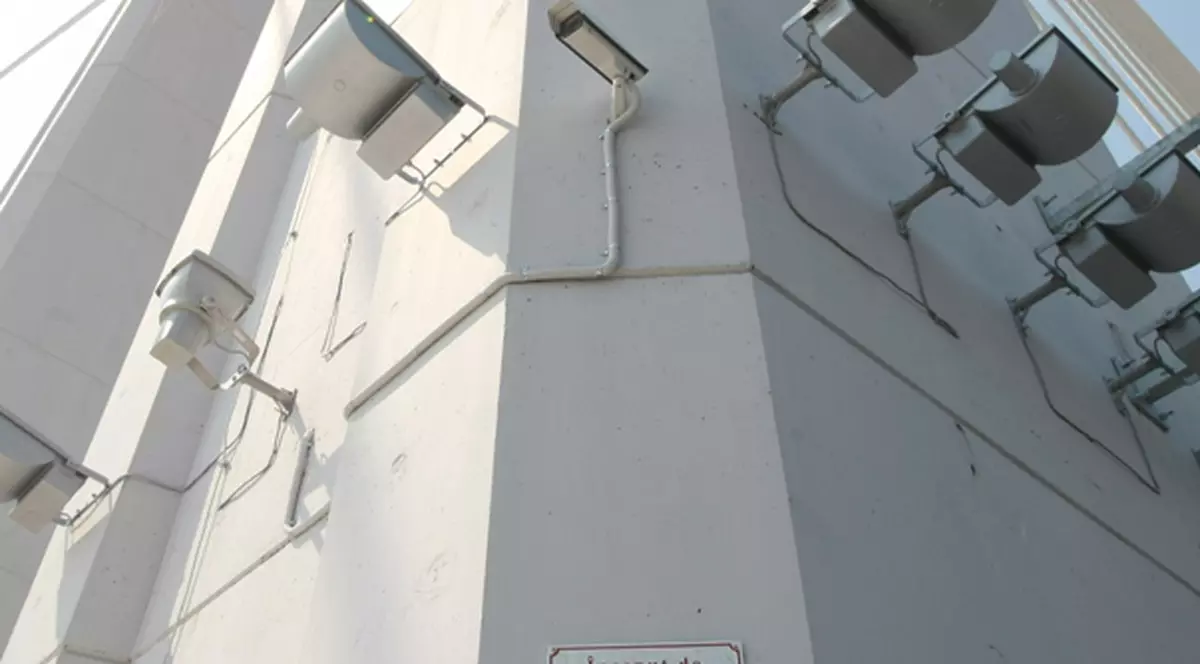 Plăcuţele ornamentale cu numele primarilor, interzise în Bucureşti. Tu ce părere ai?