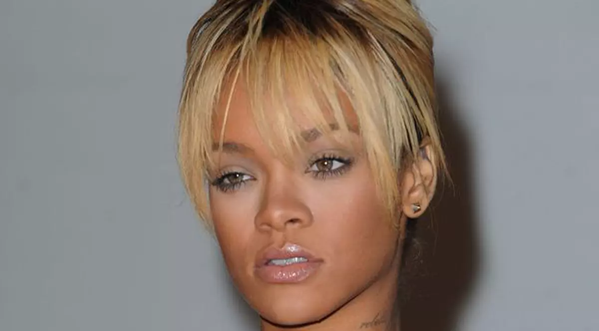 Rihanna: ”Este secetă de bărbați. Nu cred că sunt singura care simte asta”