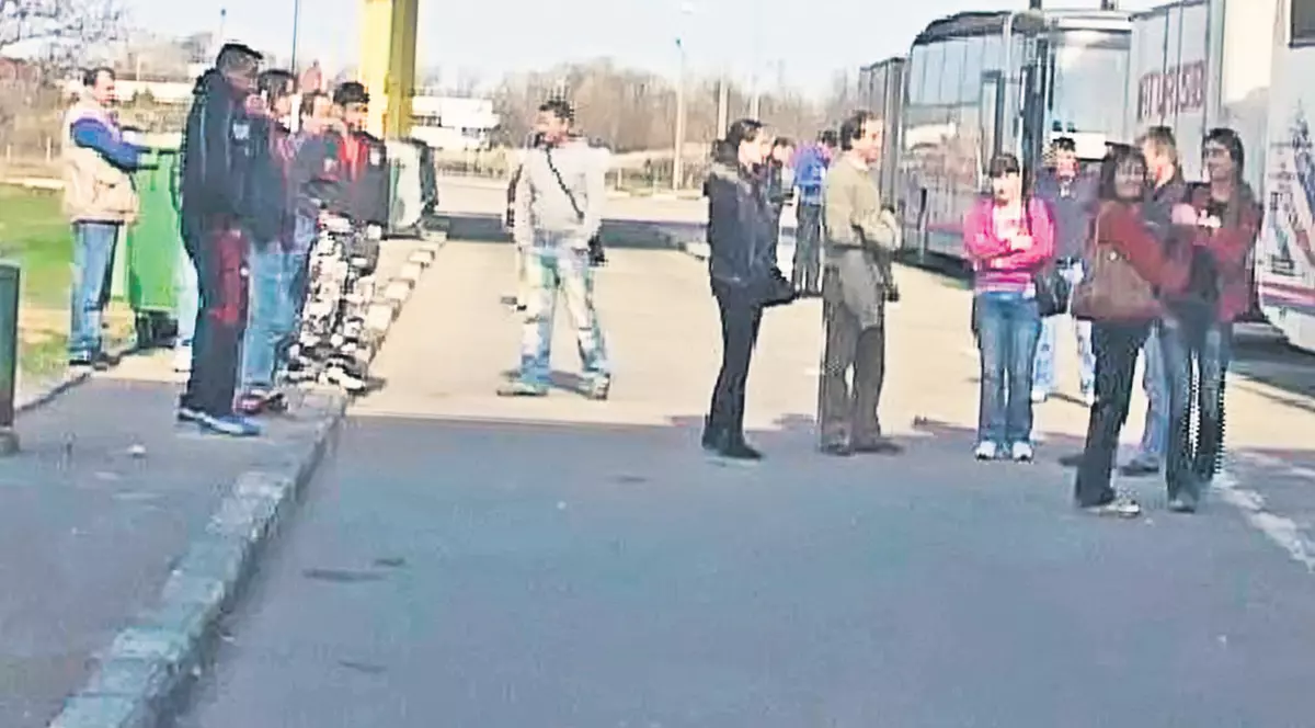 Românii nu mai au bani să vină acasă