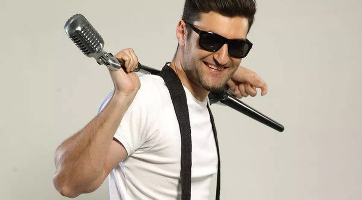 Smiley o duce pe Laura de Paște într-o ”vacanță exotică”. Vezi care este orașul din România pe care îl consideră ”de lux”