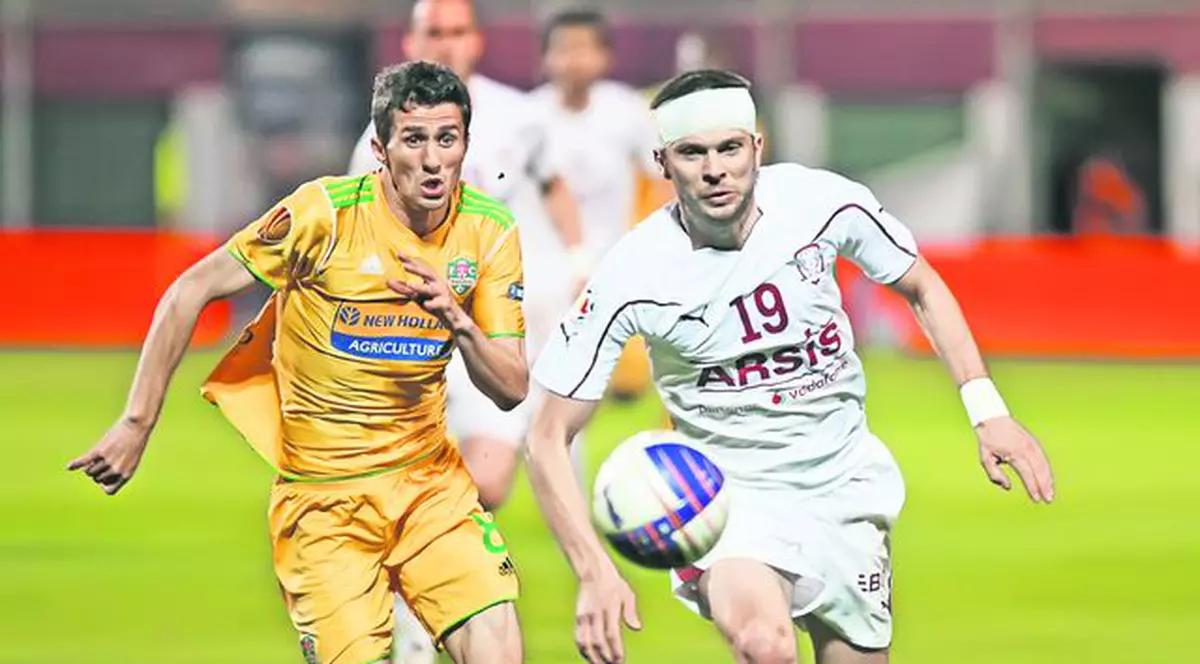 În Săptămâna Patimilor, femeile prezente la meciul cu FC Vaslui l-au terfelit în fel şi chip pe şeful LPF, Dumitru Dragomir: “Mitică, să ne pupi la p***rică!!!”