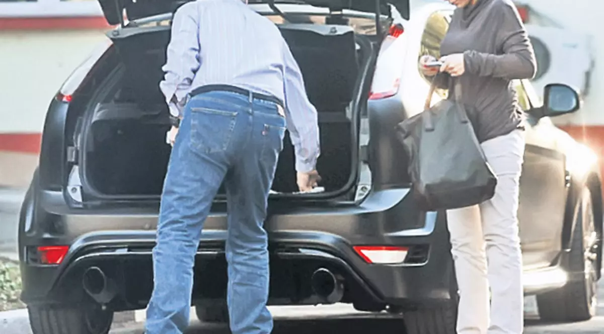 Tăriceanu şi-a vizitat mama la spital | EXCLUSIV