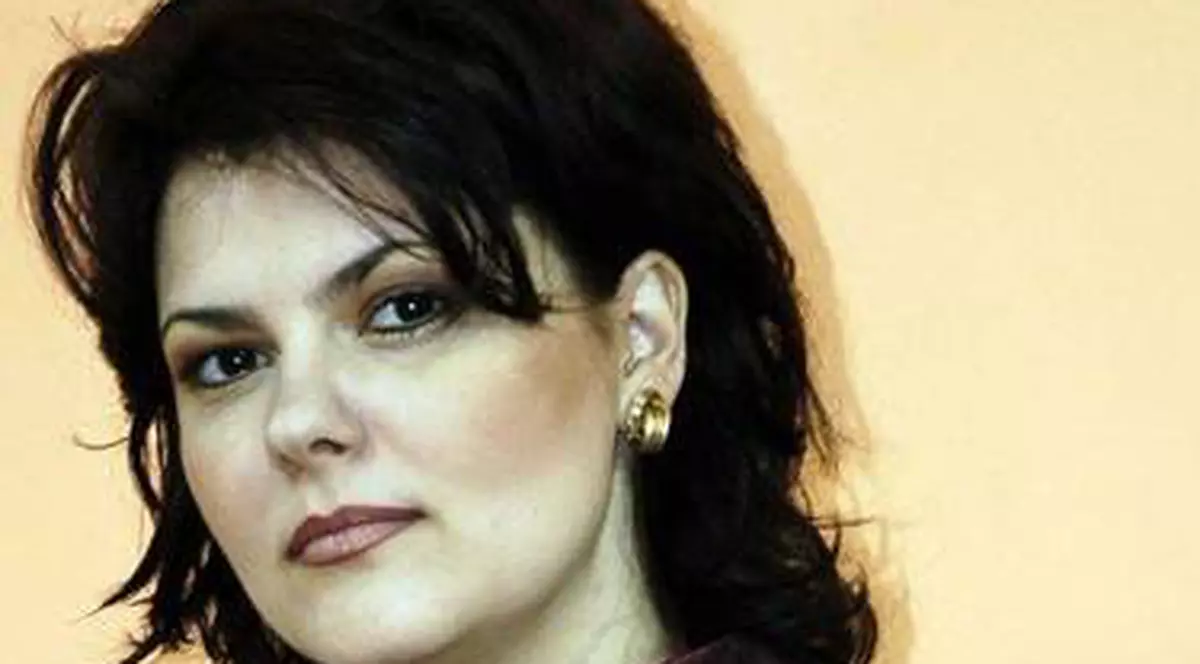 Au început hărţuielile electorale: sediul de campanie al Olguţei Vasilescu a fost vandalizat